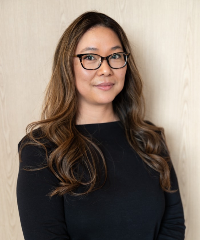 Vivian, Reception / Optical Dispenser